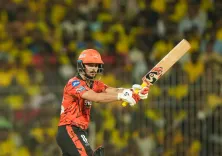 ईशान किशन की 47 गेंदों में 70 रन की पारी, SRH ने CSK को 5 विकेट से हराकर प्लेऑफ में जगह पक्की की