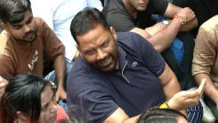 जंतर-मंतर मारपीट: पार्लियामेंट स्ट्रीट थाने के बाहर सीजेपी का प्रदर्शन, पप्पू यादव ने सरकार को घेरा