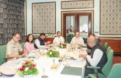 अमित शाह की सिलीगुड़ी में हाई-लेवल बैठक: कटमनी-सिंडिकेट के खिलाफ 4 हेल्पलाइन नंबर जारी