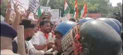पटना में दारोगा अभ्यर्थियों का उग्र प्रदर्शन, BPSSC की मुख्य परीक्षा रद्द करने का फैसला वापस लेने की माँग