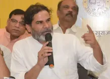 पटना: प्रशांत किशोर के नेतृत्व में जन सुराज का प्रदर्शन, पुलिस पर लाठीचार्ज का आरोप