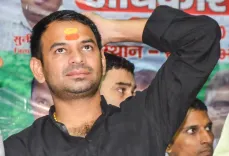 क्या पवन सिंह की बुद्धि और विवेक काम नहीं कर रहा है? : तेज प्रताप यादव