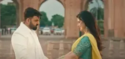 पवन सिंह का गाना 'प्यार में हैं हम' रिलीज, जरीन खान संग कैंडल लाइट डिनर और रेन डांस करते आए नजर