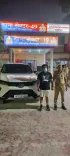 क्या नोएडा में पिस्तौल दिखाकर सफाईकर्मी को धमकाने वाला युवक गिरफ्तार हुआ?
