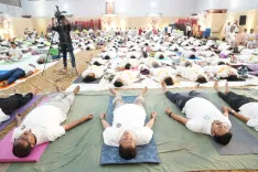 Piyush Goyal joins Mumbai CAs for International Yoga Day