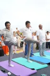 Piyush Goyal joins thousands for yoga at Mumbai beach