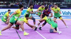 How did Patna Pirates secure a 35-point victory over Dabang Delhi?