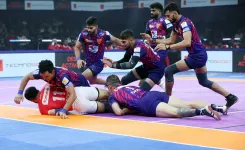 How Did Ashun Malik's Super 10 Lead Dabang Delhi to Victory Over Gujarat Giants?