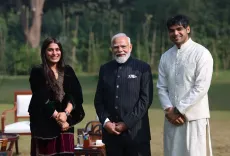 Did PM Modi Host Javelin Star Neeraj Chopra and His Wife Himani?