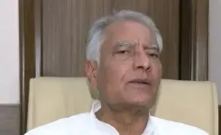 खड़गे PM मोदी पर विवादित बयान के लिए माफी मांगें: BJP नेता सुनील जाखड़ की माँग