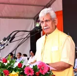 जम्मू-कश्मीर के सीमावर्ती गांव विकास की अग्रपंक्ति में: उपराज्यपाल मनोज सिन्हा का कठुआ दौरा