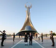 PM Modi lays wreath at Yangi Uzbekistan Monument in Tashkent