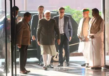 क्या पीएम मोदी शुक्रवार को उत्तर प्रदेश के एनडीए सांसदों से संसद भवन में मिलेंगे?