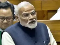 PM Modi tears into Gandhi family for its habit of amending Constitution