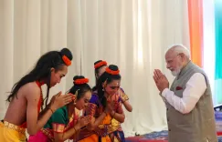 PM Modi Watches Bharatanatyam Performance in Jakarta