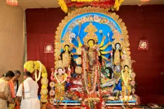 Pradhan greets Sambalpur Kalibadi on 108th Durga Puja
