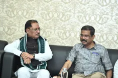 Pradhan meets CM Vishnu Deo Sai at Jharsuguda Airport