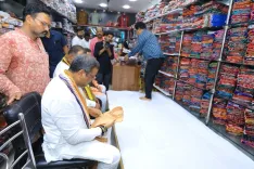 Pradhan shops Sambalpuri handloom in his own constituency