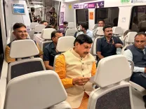 मुख्यमंत्री मोहन यादव ने दिल्ली मेट्रो में किया सफर, PM मोदी की पब्लिक ट्रांसपोर्ट अपील पर अमल
