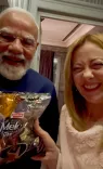 PM मोदी ने इटली की PM मेलोनी को भेंट की 'मेलोडी' टॉफी, रोम में दिखी दोनों नेताओं की गर्मजोशी