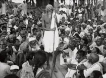 क्या प्रधानमंत्री मोदी और अन्य नेताओं ने आचार्य विनोबा भावे की जयंती पर श्रद्धांजलि दी?
