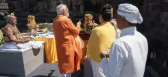 PM मोदी ने प्रम्बानन मंदिर में की पूजा-अर्चना, राष्ट्रपति प्रबोवो के साथ संरक्षण परियोजना का उद्घाटन