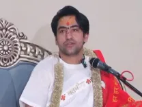क्या धीरेंद्र शास्त्री प्रेमानंद महाराज से मिलने वृंदावन पहुंचे?