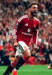 Fernandes hat-trick fires Man United to 5-2 comeback win vs Ipswich