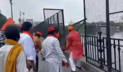 Ganesh idol immersion row: Protests erupt at Tank Bund, Hyderabad over ban