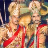 How has Puneet Issar maintained his unbreakable friendship with Pankaj Dheer for 40 years?