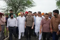 पंजाब : आप सांसद राघव चड्ढा ने बाढ़ प्रभावित गुरदासपुर और दीनानगर का दौरा किया