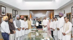 पंजाब निकाय चुनाव: भाजपा ने राज्यपाल को सौंपा ज्ञापन, AAP सरकार पर लोकतंत्र की हत्या का आरोप
