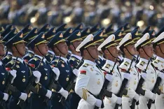 पाठ्यपुस्तक 'सैन्य सुदृढ़ीकरण पर शी चिनफिंग के विचार का परिचय' प्रकाशित और वितरित 