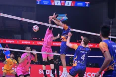 How Did Mumbai Meteors Qualify for Semifinals Against Chennai Blitz?
