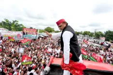 रायबरेली से अखिलेश यादव की पीडीए यात्रा शुरू, BJP ने साधा निशाना, कांग्रेस ने दी शुभकामनाएं