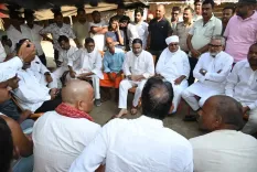 राघोपुर नाव हादसा: प्रशांत किशोर ने पीड़ित परिवारों से मुलाकात की, उच्चस्तरीय जांच की माँग दोहराई