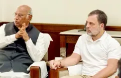 राहुल-खड़गे के खिलाफ दिल्ली पुलिस कमिश्नर से शिकायत, वकील विनीत जिंदल ने की कार्रवाई की मांग