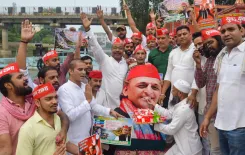 Akhilesh Yadav turns 53: Rahul Gandhi, Yogi Adityanath lead cross-party birthday wishes