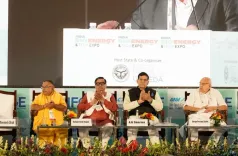एके शर्मा का राहुल गांधी पर हमला: 'गन्ना-मकई में फर्क नहीं, किसानों को कर रहे गुमराह'