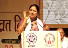 क्या राहुल गांधी की सोच भारतीय संस्कृति और लोक आस्था से दूर है? : सीएम रेखा गुप्ता