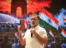 राहुल गांधी समेत INDIA गठबंधन के 11 नेताओं ने चुनाव आयोग के खिलाफ सुप्रीम कोर्ट में याचिका दाखिल की
