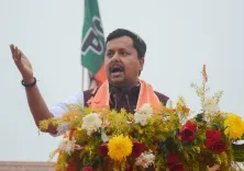 Are Rahul Gandhi and Tejashwi Yadav Part-Time Politicians?