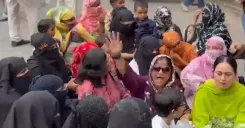 Muslim women protest outside Congress HQ; BJP says Rahul Gandhi exposed