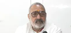 गिरिराज सिंह का राहुल गांधी पर पलटवार: 'दलित नहीं, सत्ता की चिंता है उन्हें'