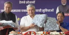 What is the New Pilot Project for Sanganeri Print Blanket Covers Launched by the Union Railway Minister?