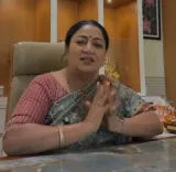 दिल्ली की महिलाओं के लिए पिंक कार्ड: सीएम रेखा गुप्ता की अपील और सच्चाई