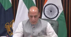 Rajnath Singh meets Indian Army contingent from Commonwealth Games