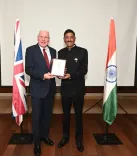 क्या रक्षा राज्य मंत्री संजय सेठ की ब्रिटेन के रक्षा राज्य मंत्री संग द्विपक्षीय बैठक ने सहयोग को मजबूत किया?