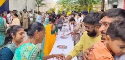 रक्षाबंधन पर गुजरात की जेलों में भावुक मिलन: 1,700 से अधिक बहनों ने बांधी राखी