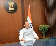 राजनाथ सिंह ने नवनिर्मित रक्षा मंत्रालय के कार्यालय में किया प्रवेश